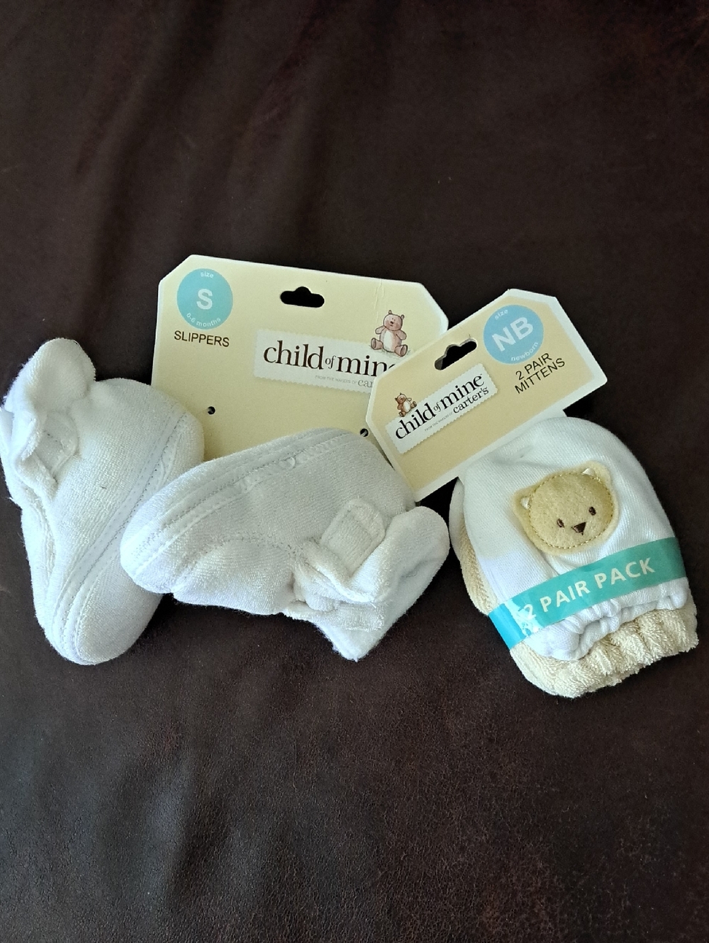 child of mine White Baby Mittens & Slippers Set with Beige Bear Accent